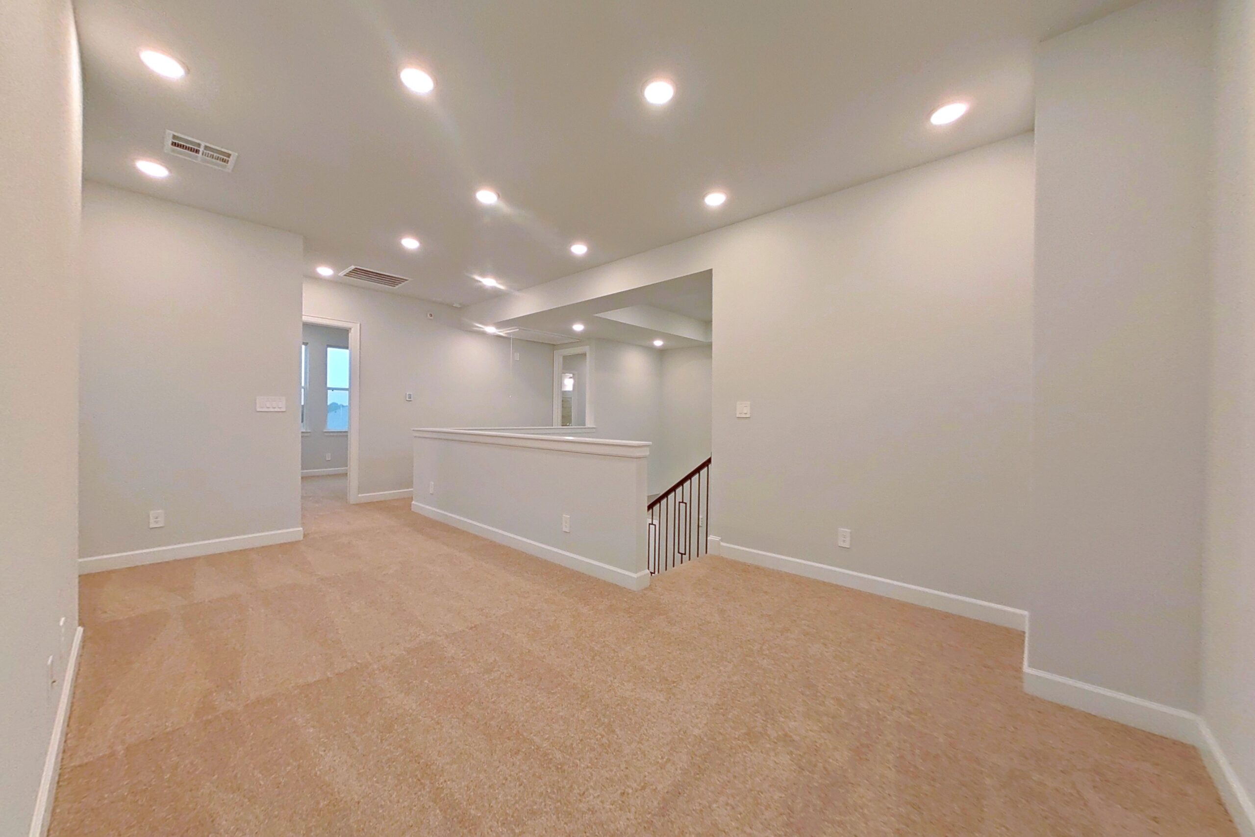 11033 N Lake Mist